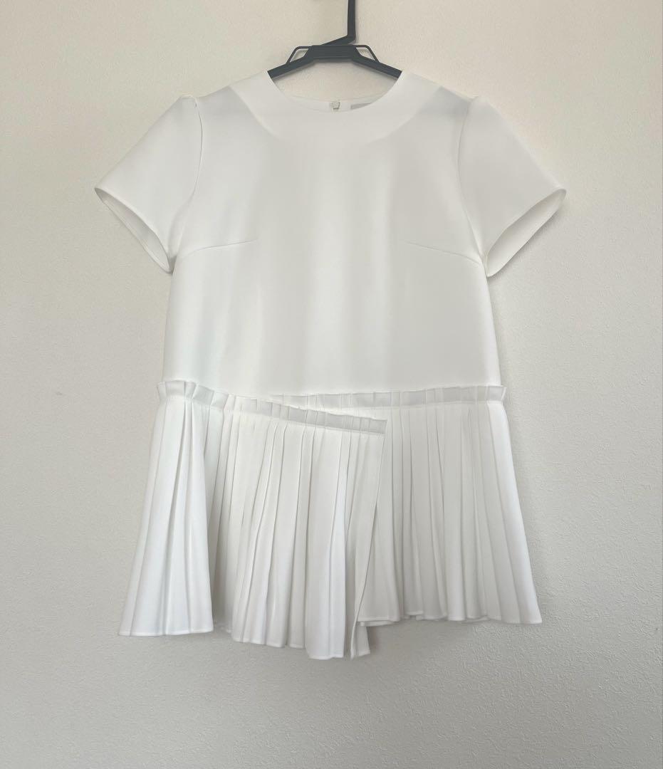 ボーダーズアットバルコニー☆プリーツデザイン ☆半袖トップス☆白☆ペプラム