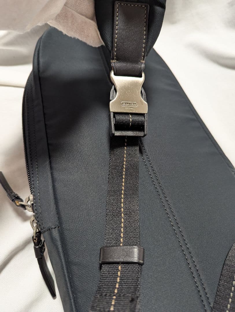コーチ ボディバッグ ブラック