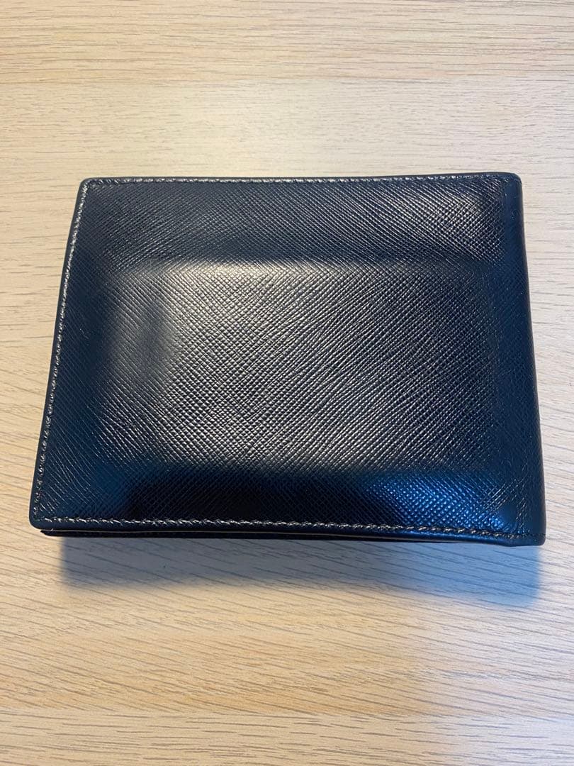 プラダ　二つ折り財布　メンズ　黒