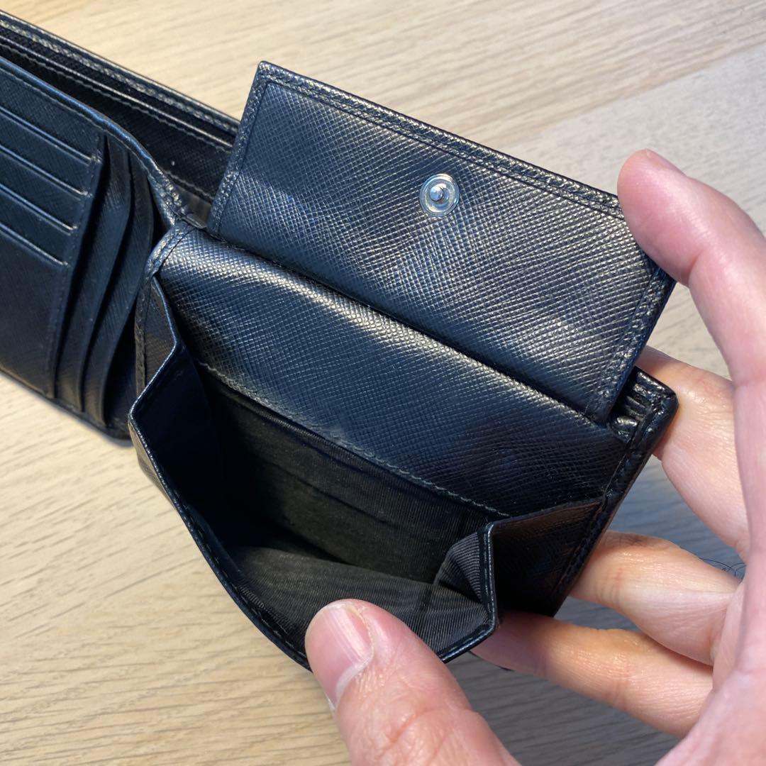 プラダ　二つ折り財布　メンズ　黒