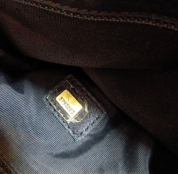 CHANEL　シャネル　ココマーク　レザー　ターンロック　トートバッグ