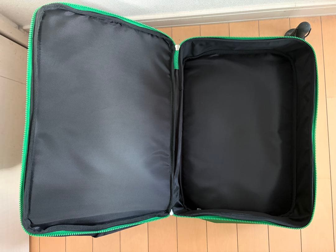 326power ヘルメットバッグ　黒×緑　ブラック　グリーン