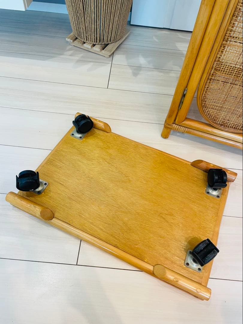 【希少】藤 ラタン わら編み 扉収納 引き出し付き チェスト 棚 ゴミ箱収納