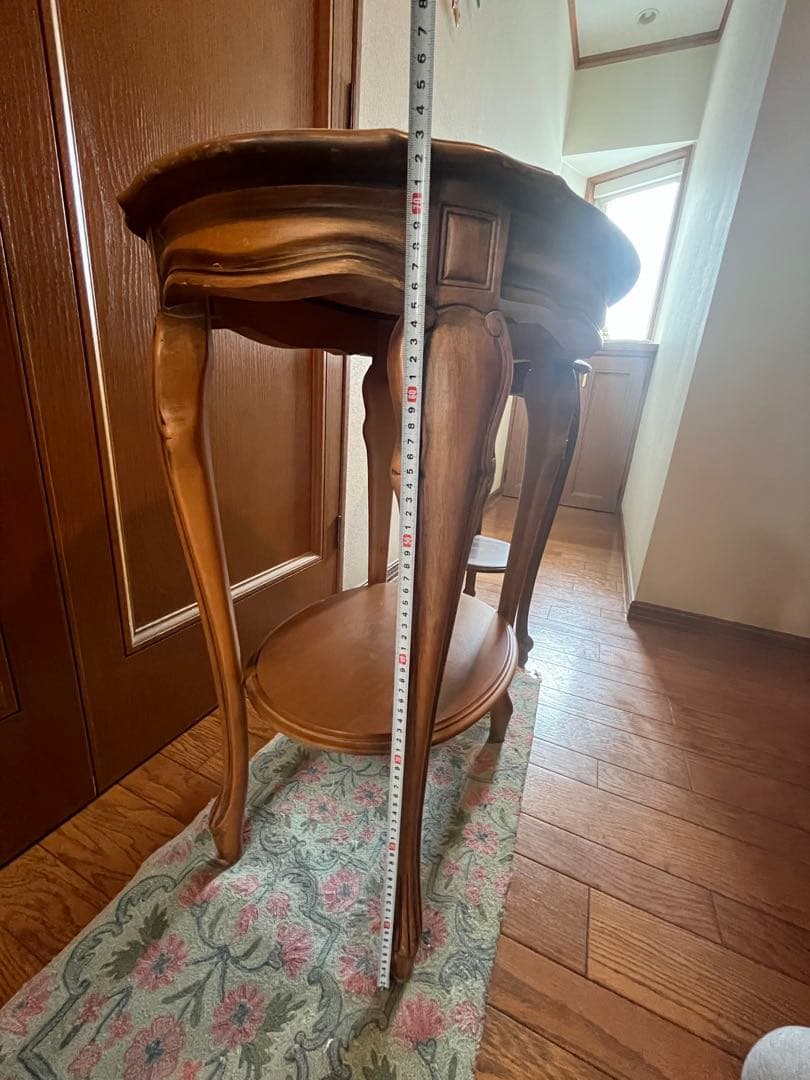 大理石　サイドテーブル　猫脚