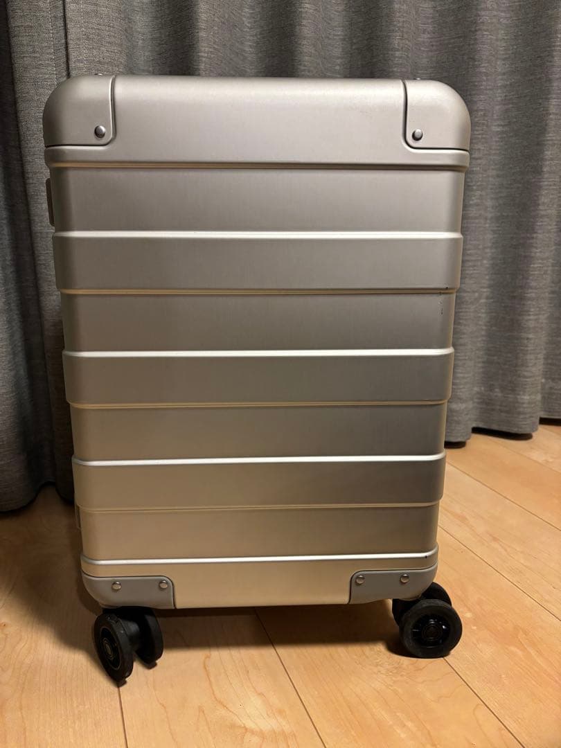 【希少】無印良品キャリーケース　アルミハードキャリー（34Ｌ）