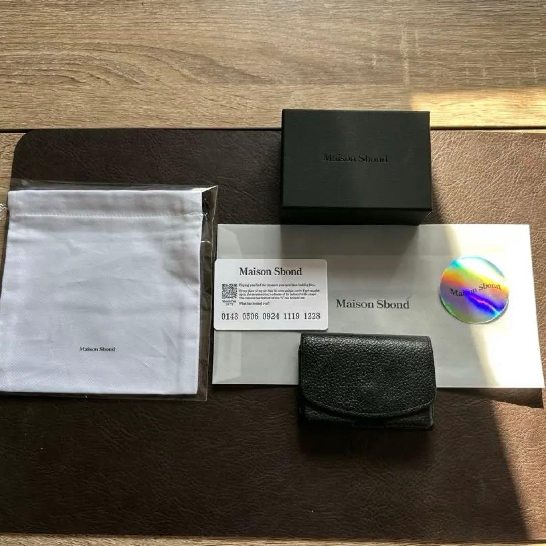 メゾンエスボンド Maison Standards ブラック 三つ折り財布