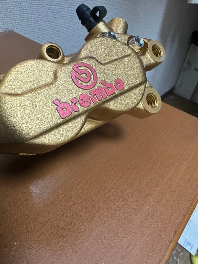 brembo ブレンボ　キャリパー ゴールド　コーケン