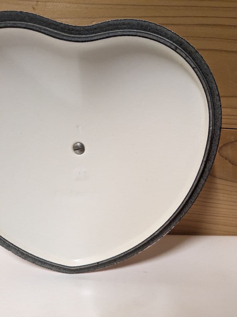 Le Creuset　ル・クルーゼ　ココット　ダムール　パウダーピンク　18cm