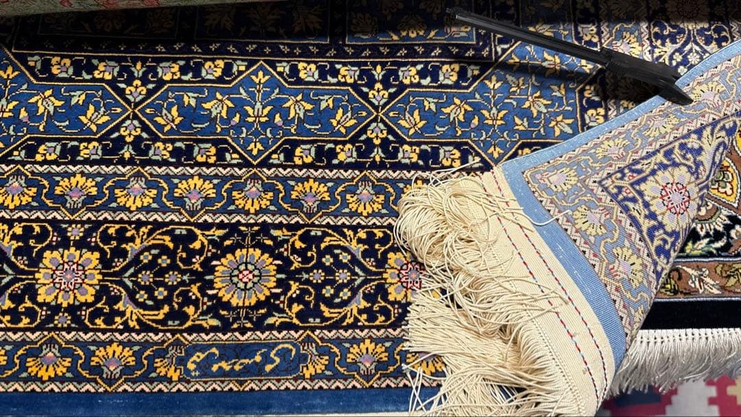 ペルシャ絨毯　クムシルク100%　ザエリ工房　189万円
