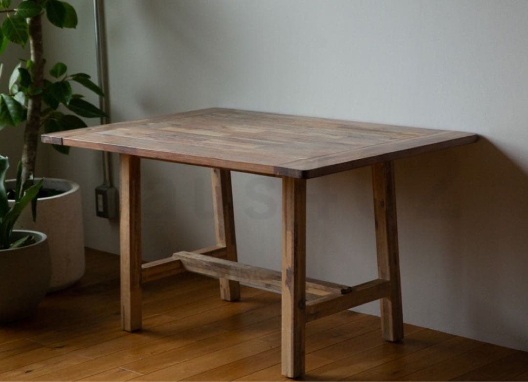 ウニコ　マノア　ダイニングテーブル