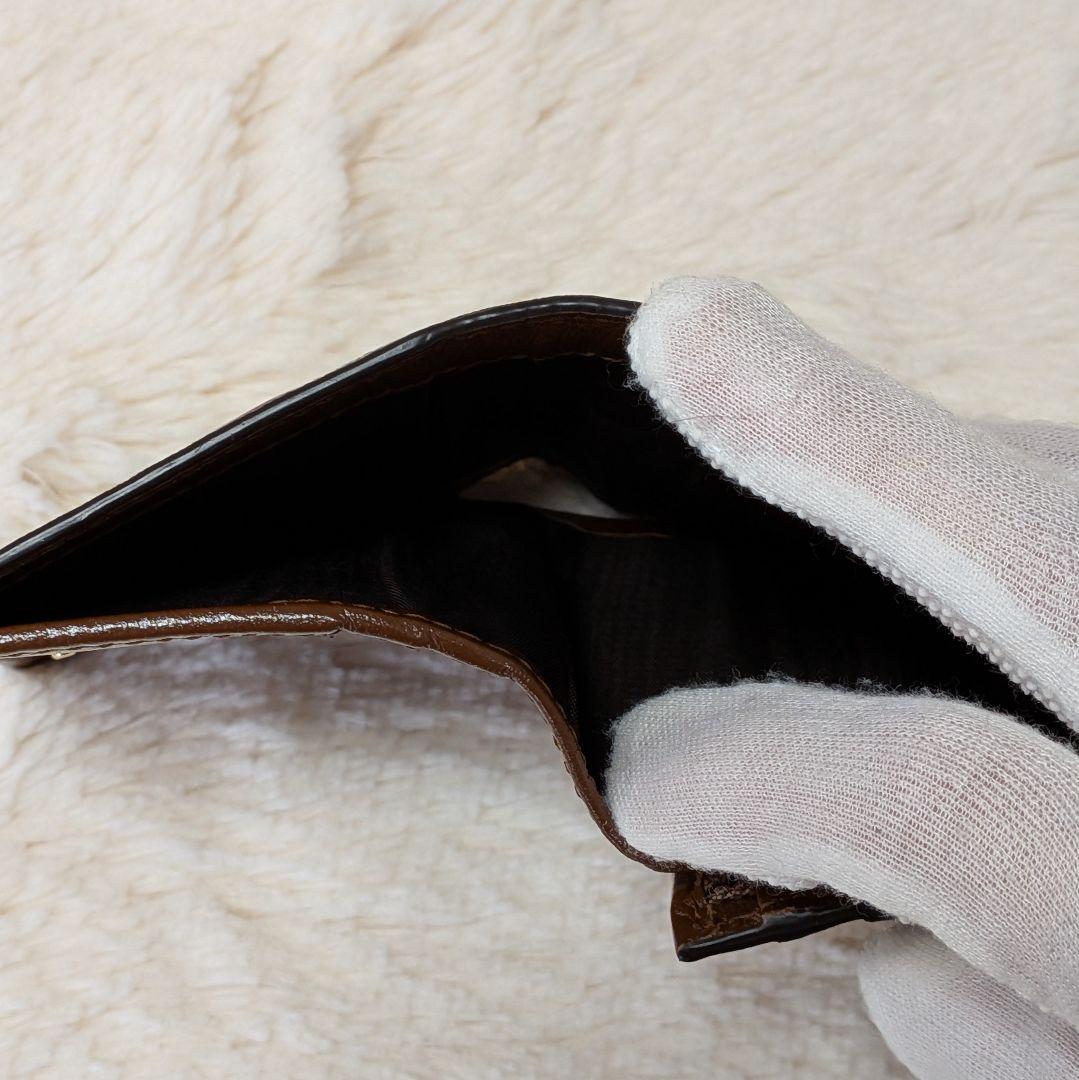 美品✨️グッチ 二つ折り財布 ハートモチーフ GGスプリーム PVC × レザー