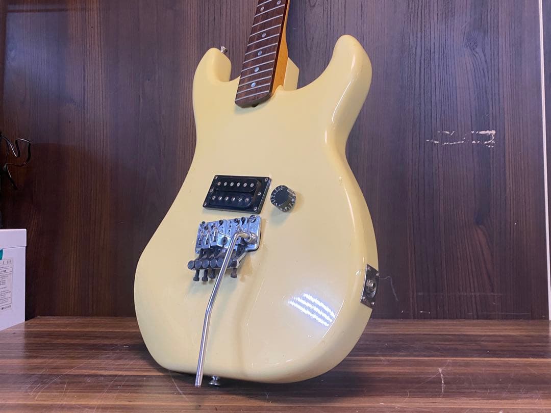 ソ*ム様 Q3081 KRAMER エレキギター F-1000 ジャンク パーツ