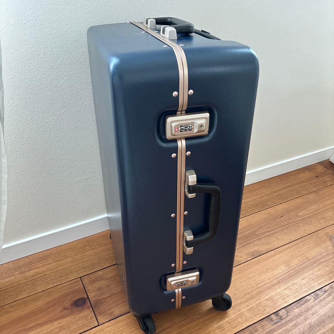 らむ様用　一回の使用のみ☆エース HaNT 56L ラミエンヌ スーツケース