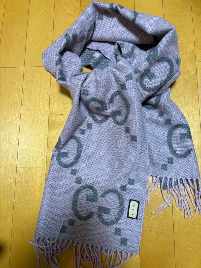 カシミヤ　GUCCI GGロゴ フリンジ付きマフラー