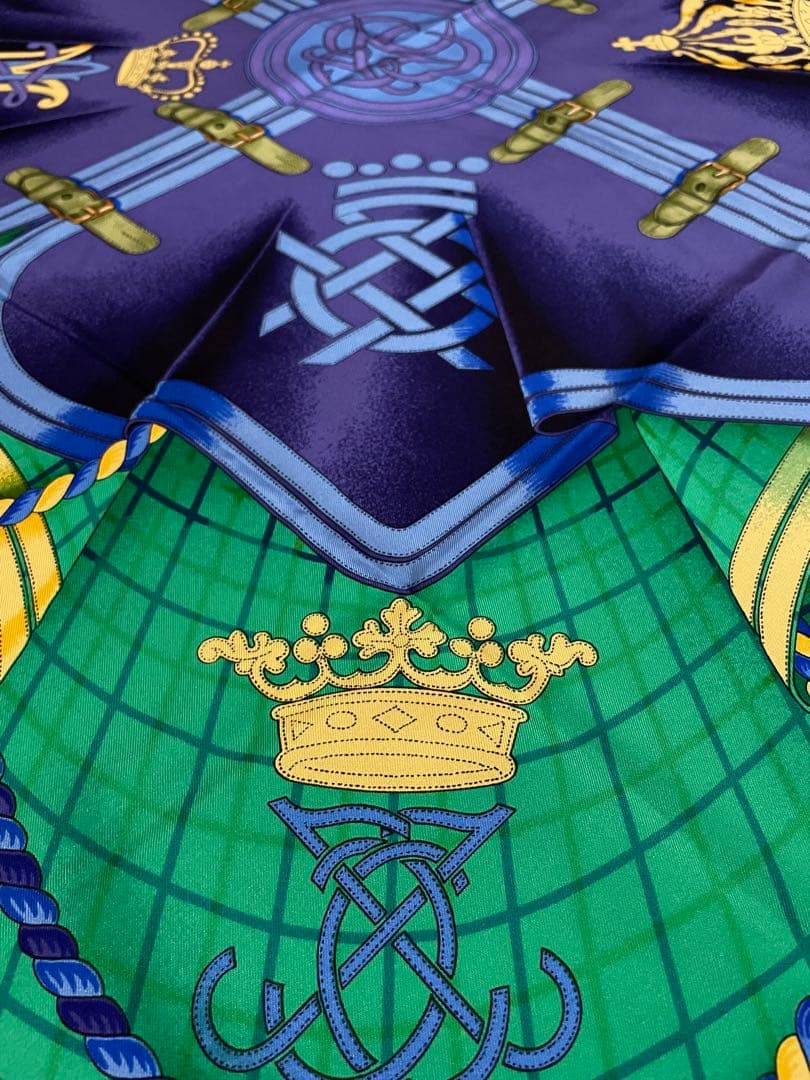 新品同様 エルメス HERMES カレ90 GRANDE TENUE 馬の礼装