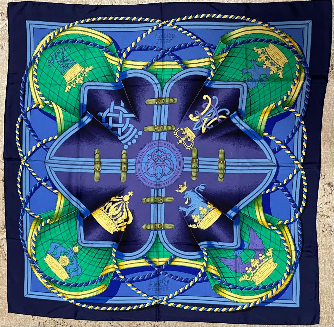 新品同様 エルメス HERMES カレ90 GRANDE TENUE 馬の礼装