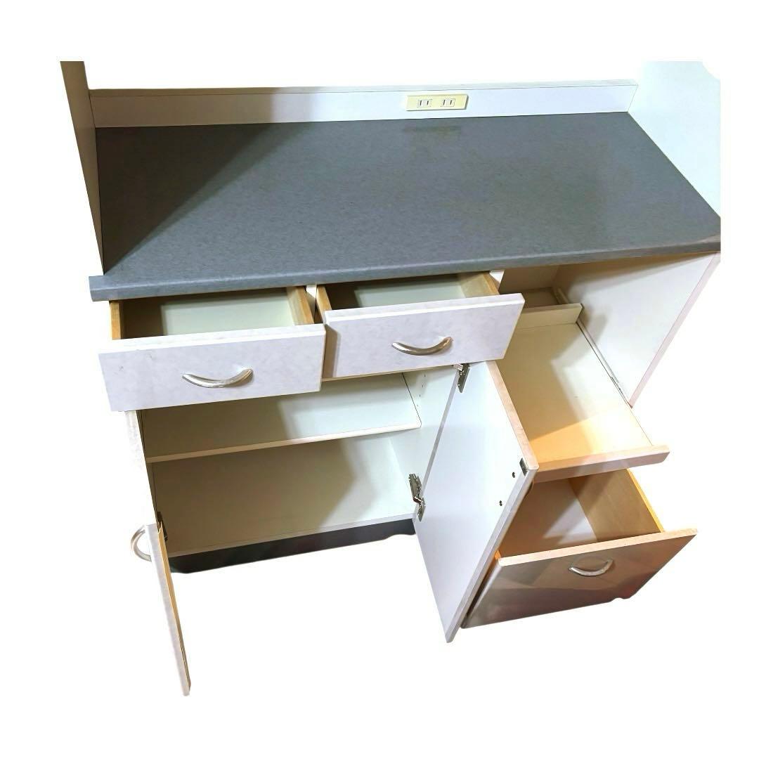 食器棚　キッチンボード　ホワイト　白　キッチン　収納