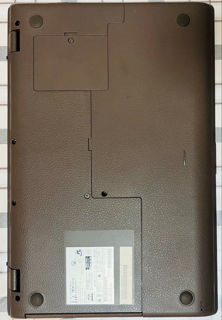 極美品FUJITSU 8gb/ssd256/1TbHDD/offic/win11