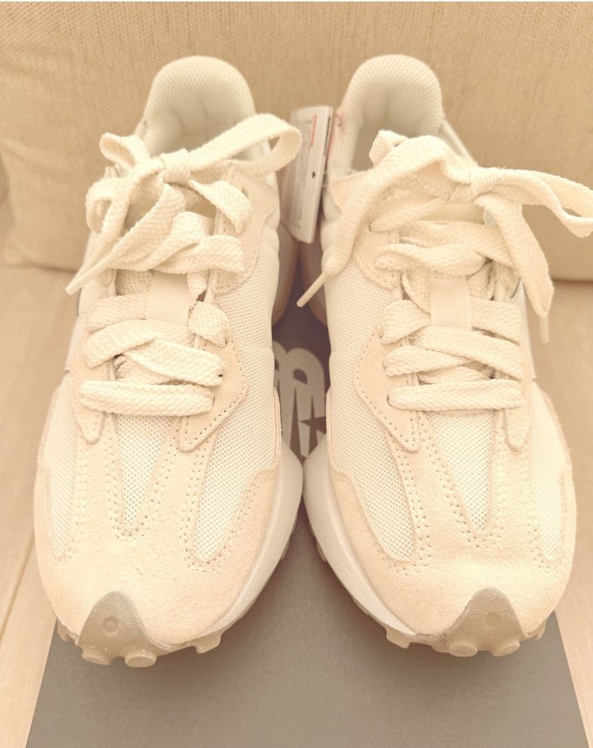 ゆ*り様 新品　ニューバランス 327 ベージュ U327LNA D24.0cm