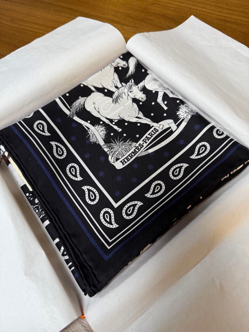 HERMES エルメス　カレ55馬柄 新品