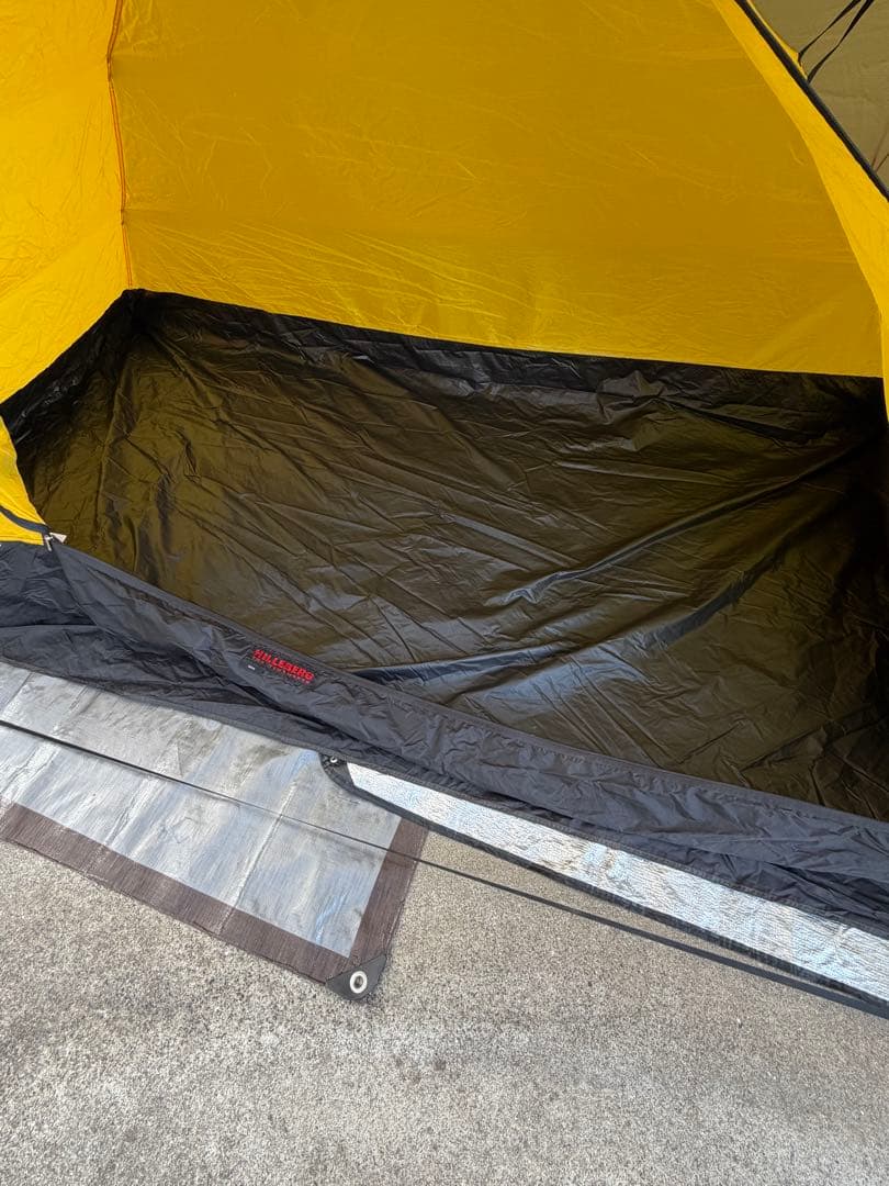 正規品　ヒルバーグ　ウナ　サンドカラー　純正フットプリント付き