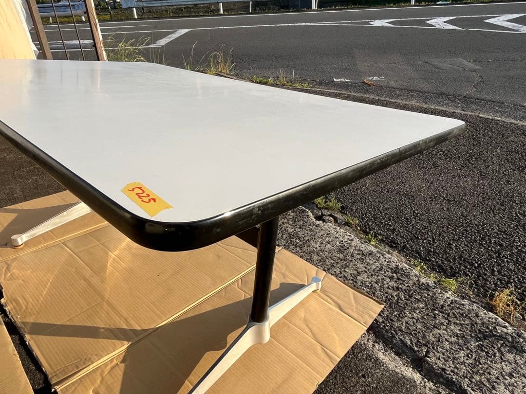 送料込Herman Millerイームズ コントラクトベーステーブル ビンテージ