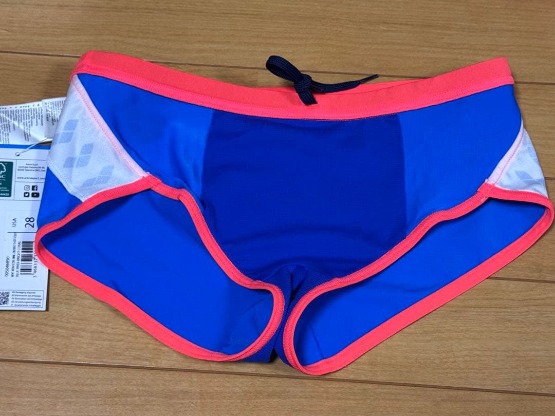 新品　アリーナ arena 競泳水着