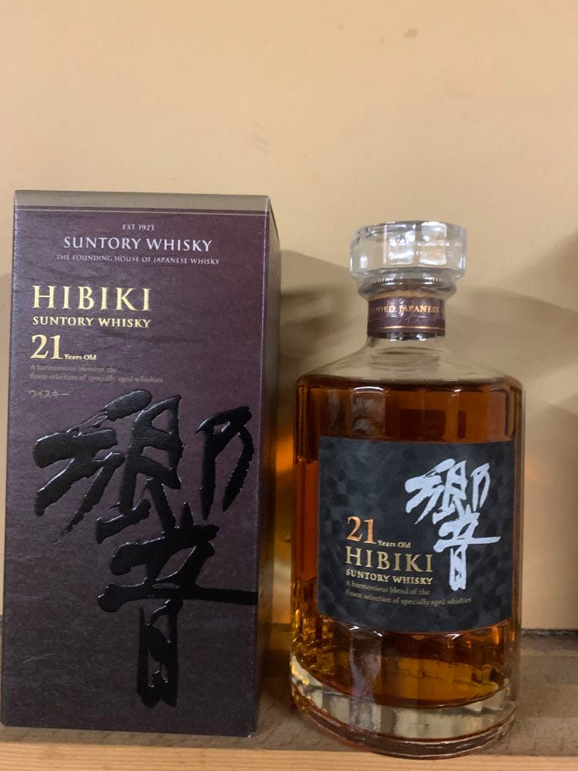 響 Hibiki 21年 ウイスキー サントリー ③