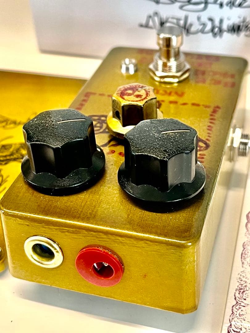 DeliciousTaylormade BeeFace NKTAC ‘26LTD