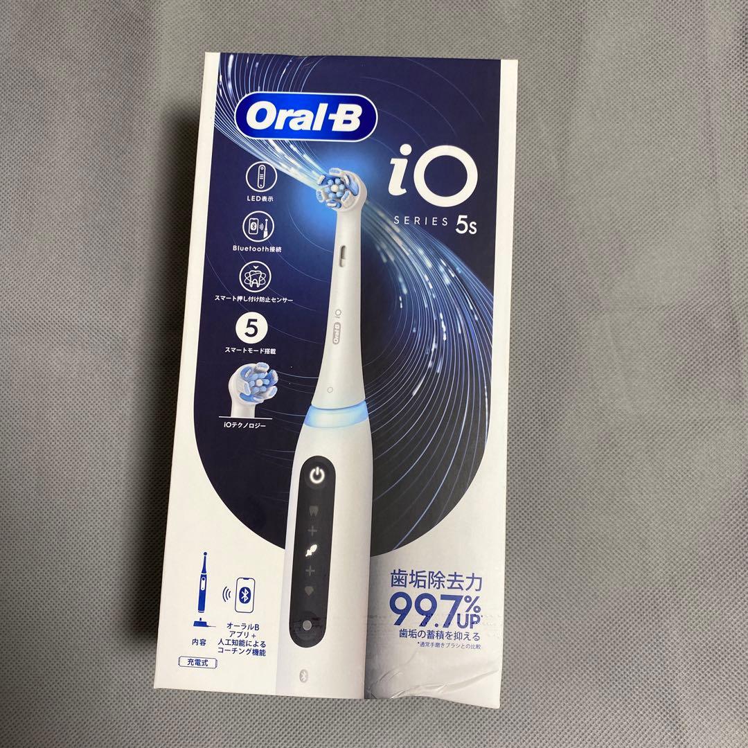 ブラウン 電動歯ブラシ オーラルB iO5S iOG51A60WT ホワイト