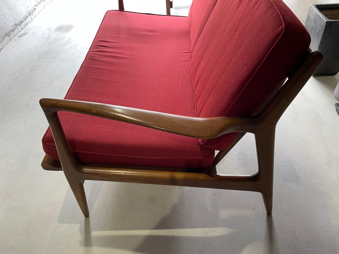 ミッドセンチュリービンテージアームチェア