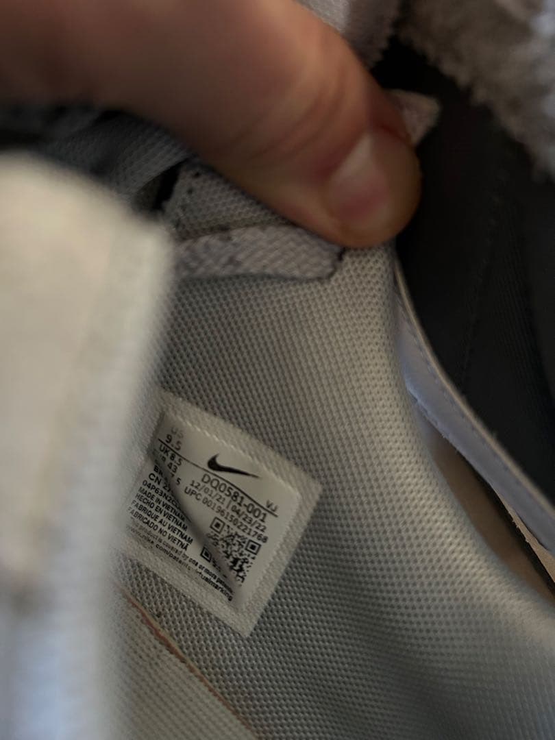 Nike sacai グレー ホワイト スニーカー US9.5 27.5センチ