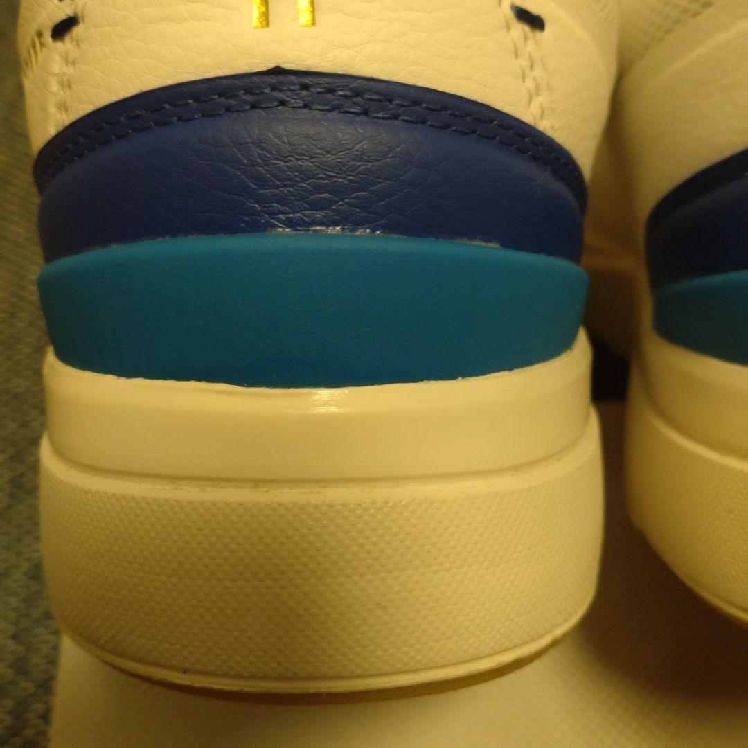 Onテニス用ホワイトスニーカー