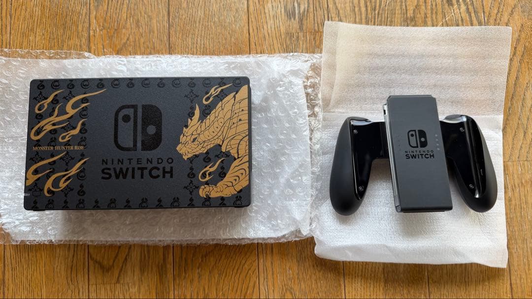 Nintendo Switch 本体　モンスターハンターライズモデル　初期化済み
