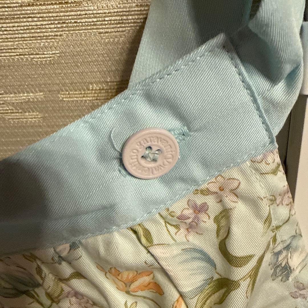 バレンチノガラバーニィのウエスト切り替えデザイン、たっぷりギャザーのエプロン