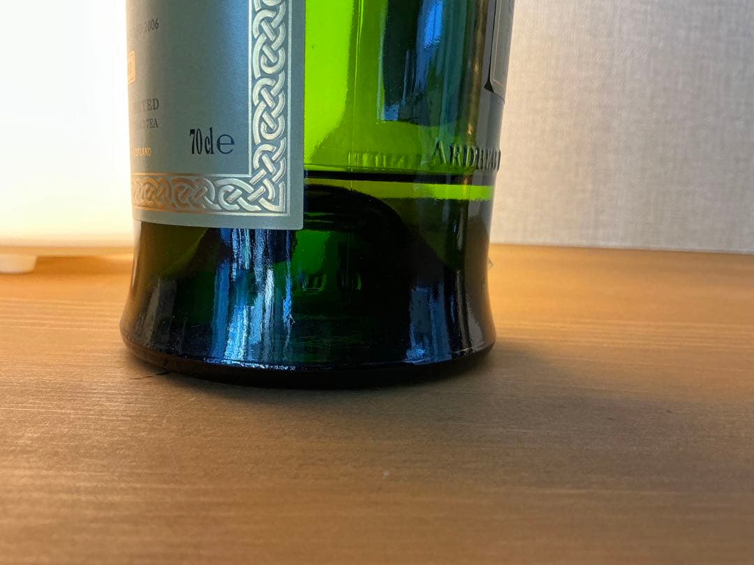 アードベッグ　スティルヤング　未開栓1本箱付　空瓶？1本