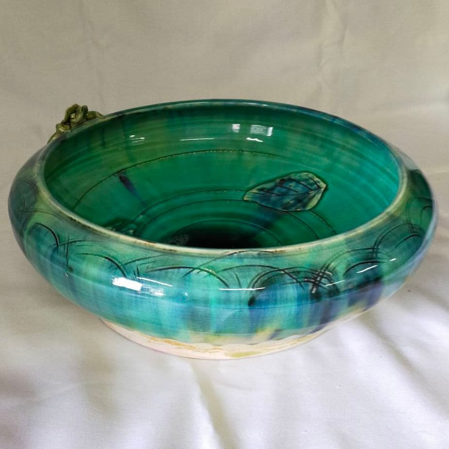 河童の付いた大鉢