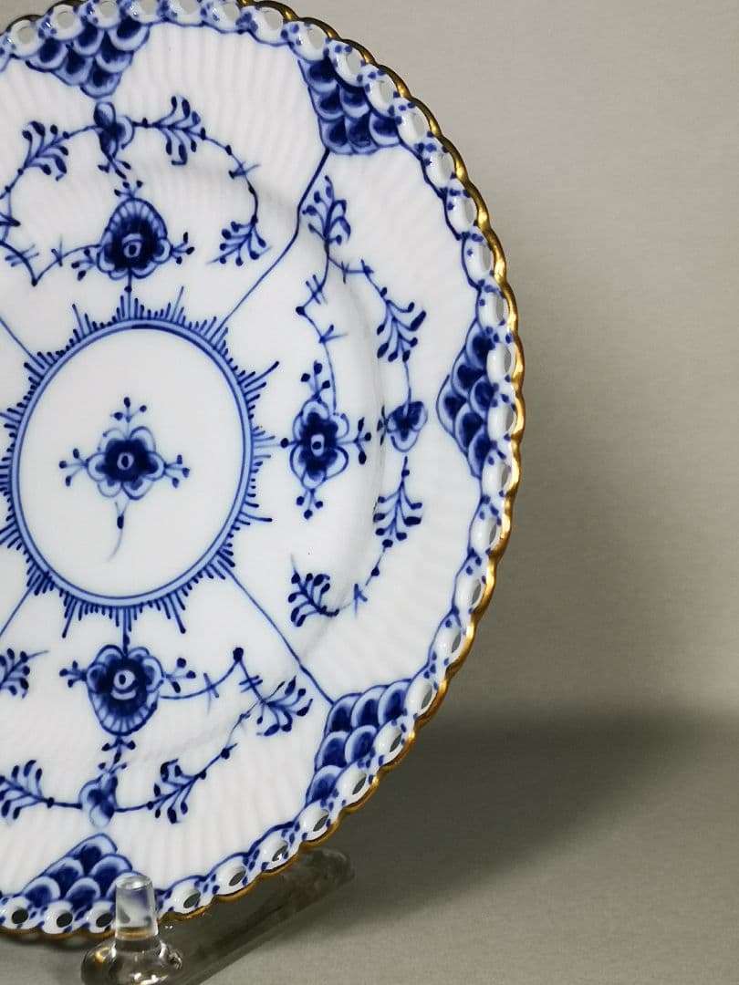   ブルーフルーテッド　フルレース　プレート金彩付