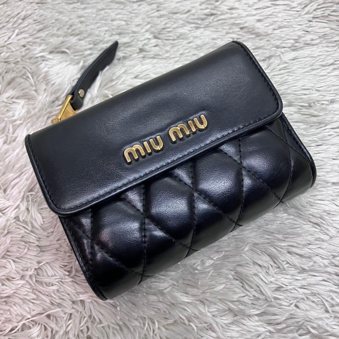 美品✨ミュウミュウ 三つ折り財布 L字ジップ ブラック ナッパインプトゥーレ