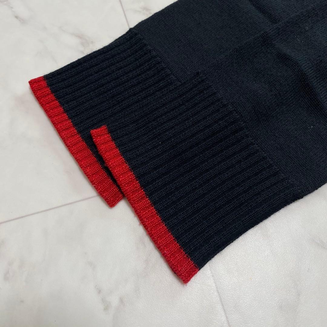 美品✨アルベロベロ　黒　ニット　ハイネック　ぶたさん　フクロウ　ビーズ装飾