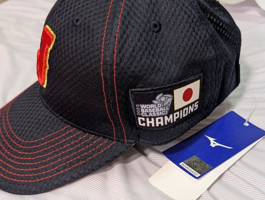 【新品未使用】WBC優勝記念キャップ　大谷＆戸郷　新聞5誌オマケつき