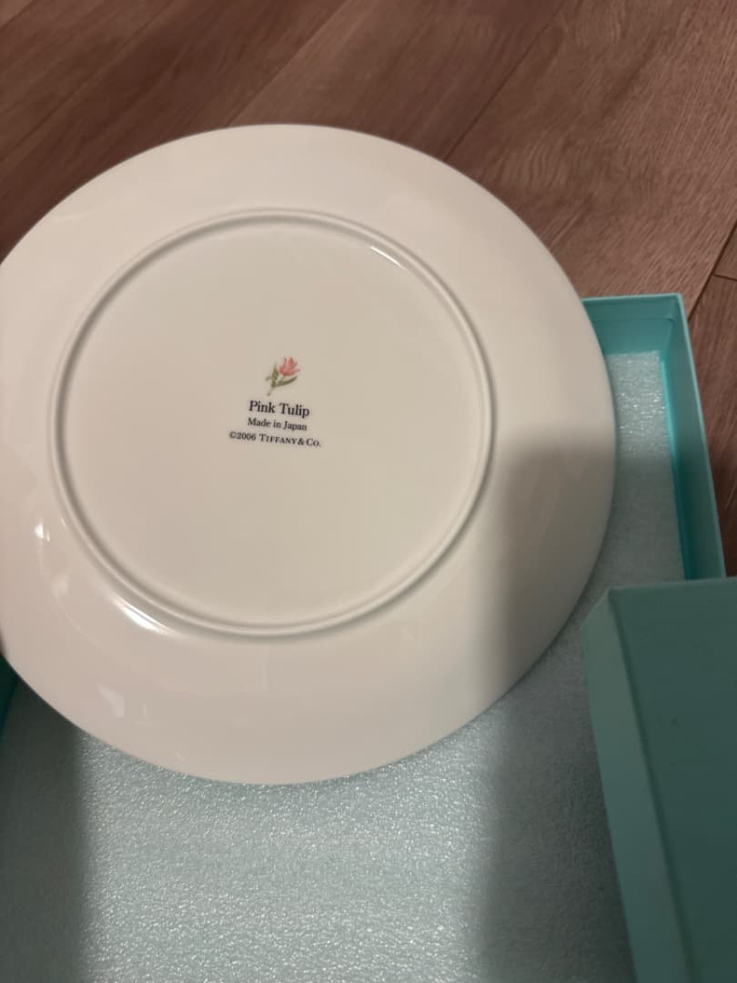 Tiffany & Co. ピンクチューリップ皿