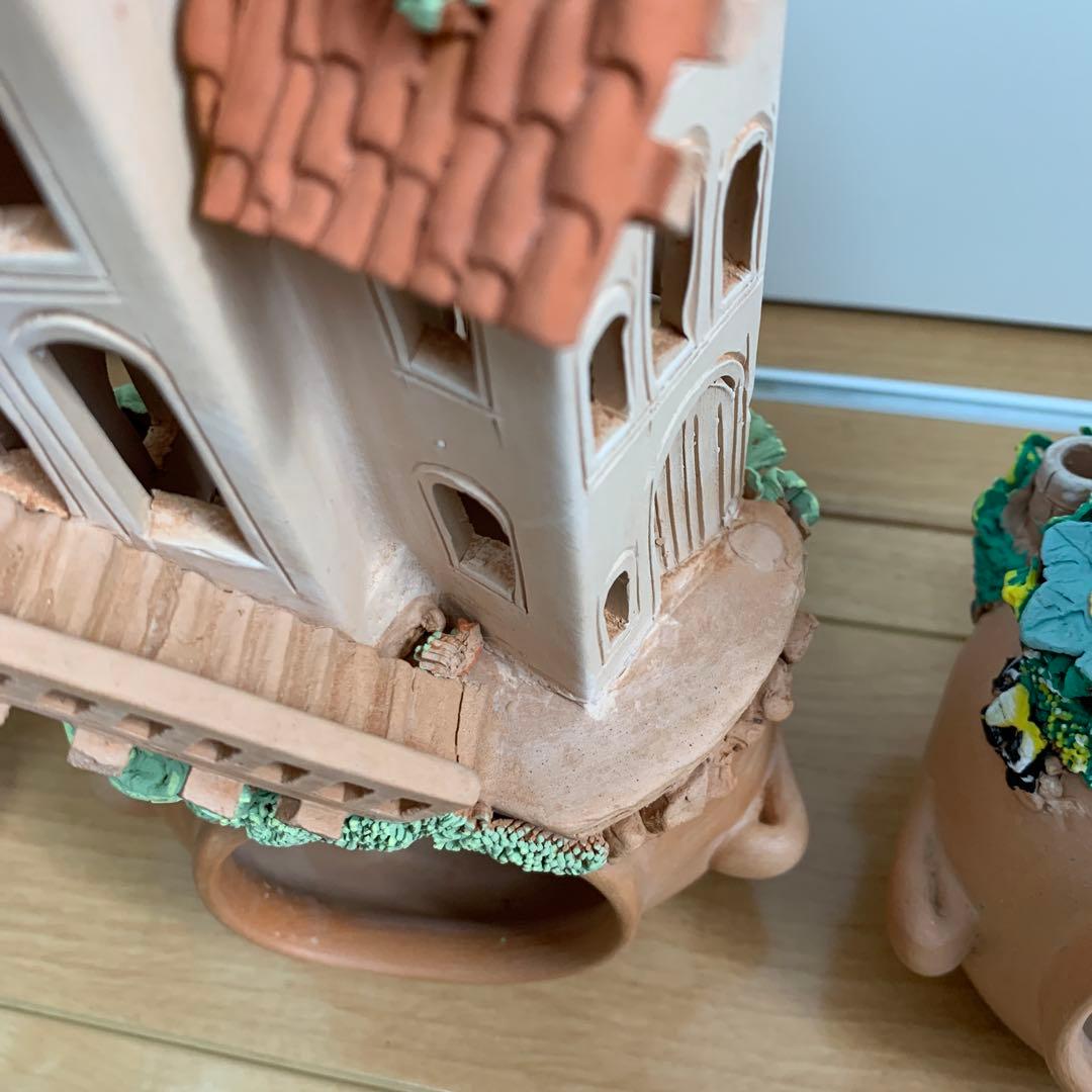 ミニチュアハウスクリスマスディスプレー　陶器のお家　雪の粉付き