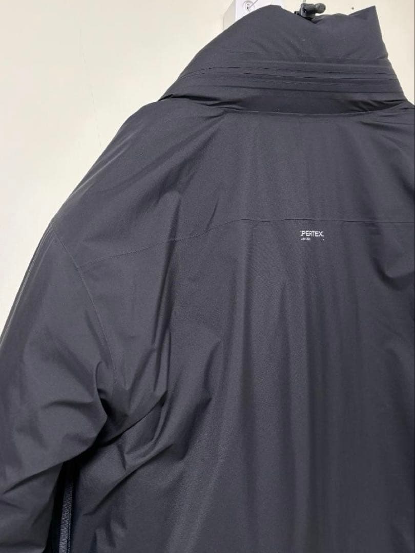 【新品タグ付】25AW HYKE PERTEX PUFF PARKA 黒サイズ1