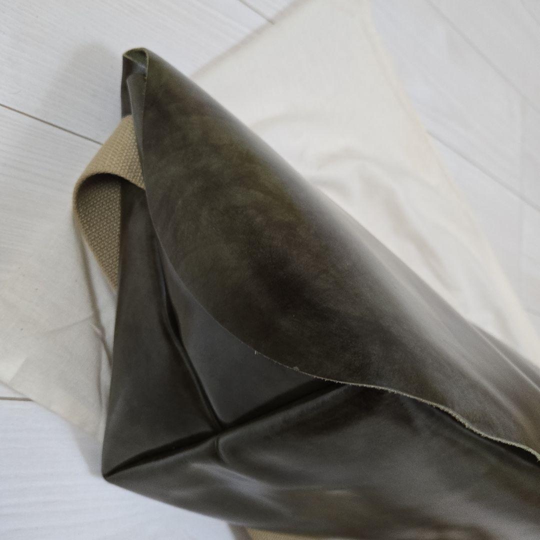 uni&co サイズМ メッセンジャーバッグ