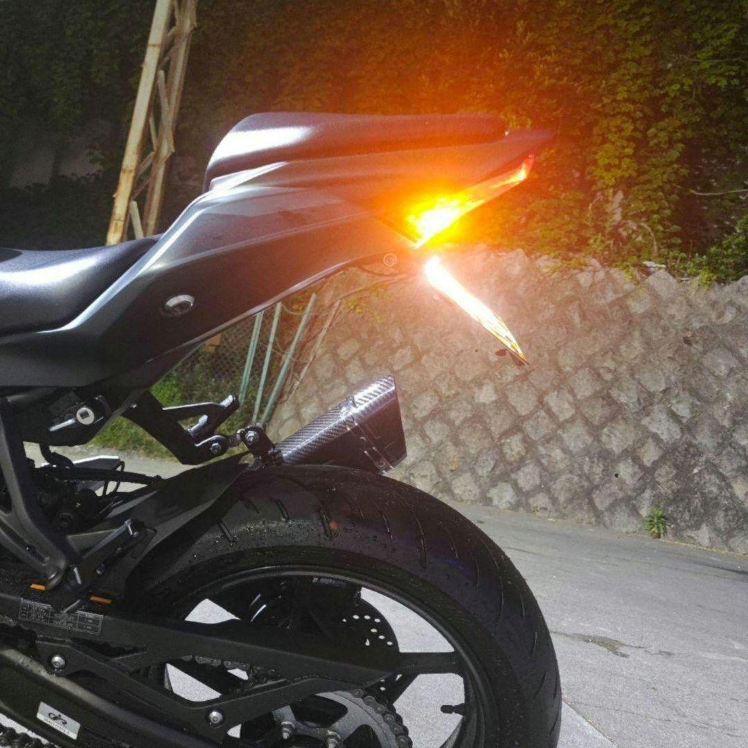 カワサキ zx4r zx25r フェンダーレス ウインカー一体型ブレーキランプ