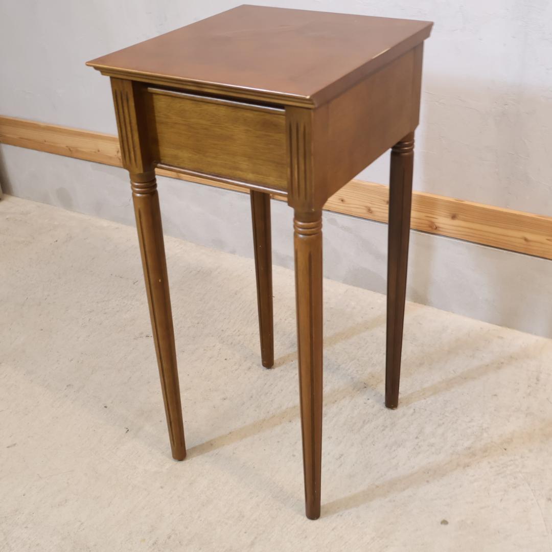 ウィン アンティーク調 コンソールテーブル ヨーロピアン　サイドテーブル