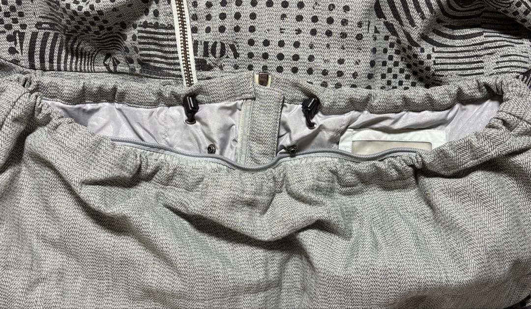 VOLCOM AWAKEN スノーボードジャケット メンズXL 10k防水グレー