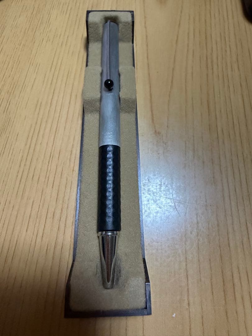 MONTBLANC ボールペン シルバー/ブラック