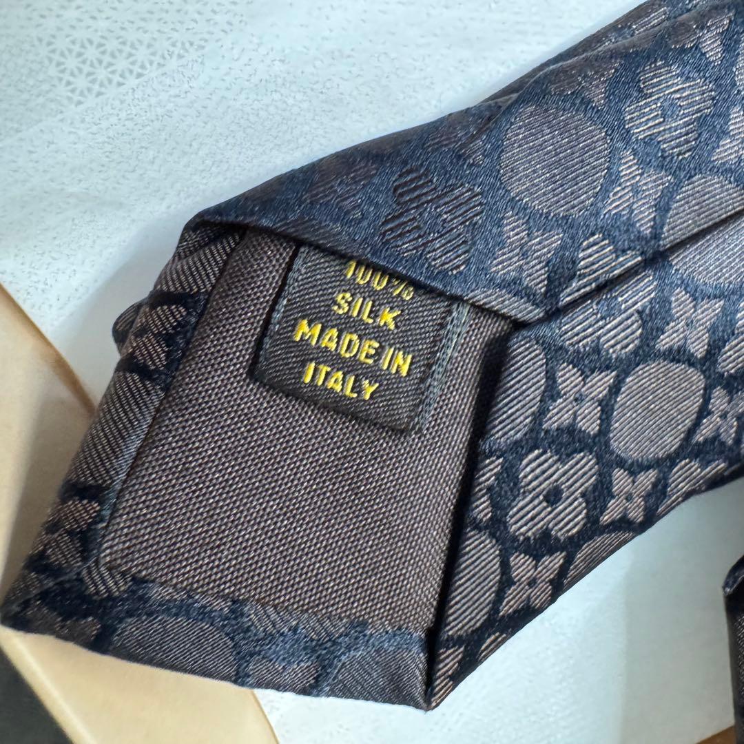 最高級 ルイヴィトン フラワーモノグラム 総柄 ネクタイ ブラウン シルク